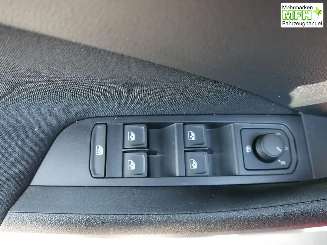 Skoda Scala - Thumbnail 9