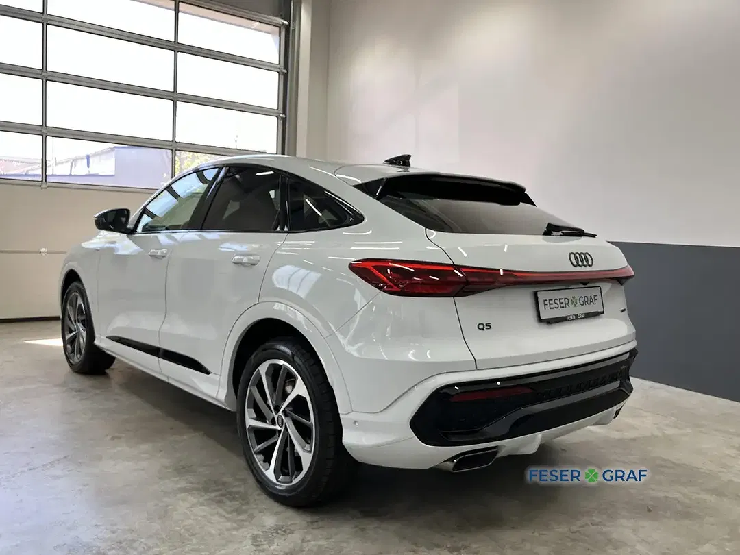 Audi Q5 - Thumbnail 9
