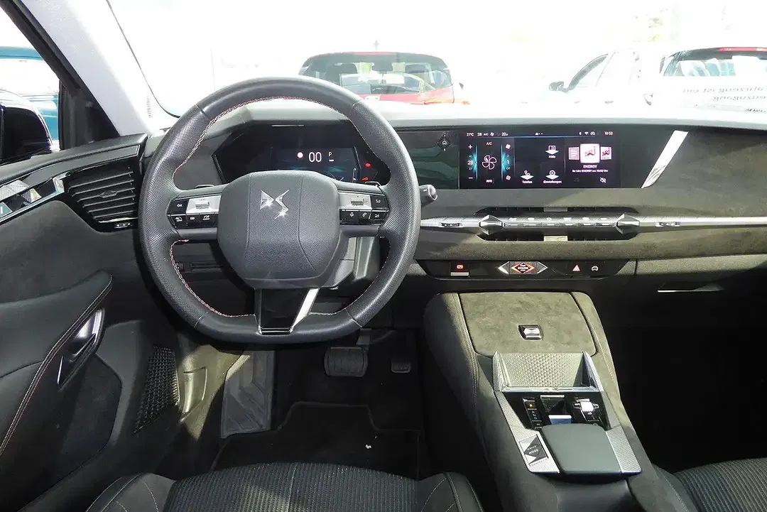 DS Automobiles DS 4 - Thumbnail 10