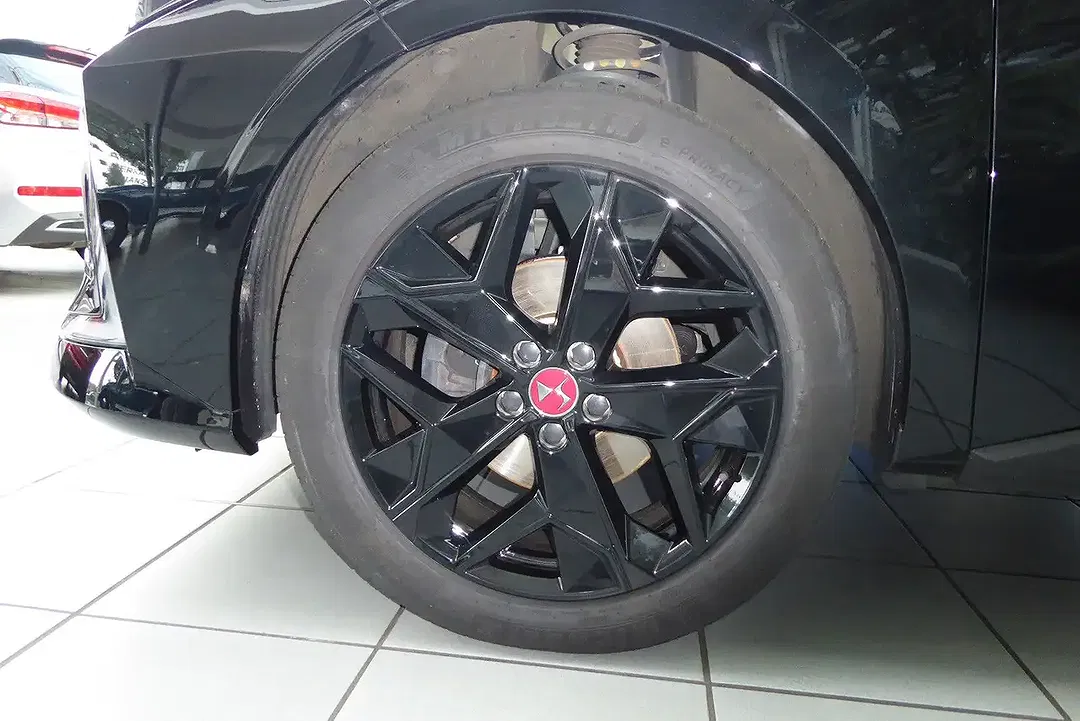 DS Automobiles DS 4 - Thumbnail 18