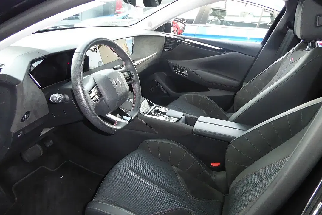 DS Automobiles DS 4 - Thumbnail 7