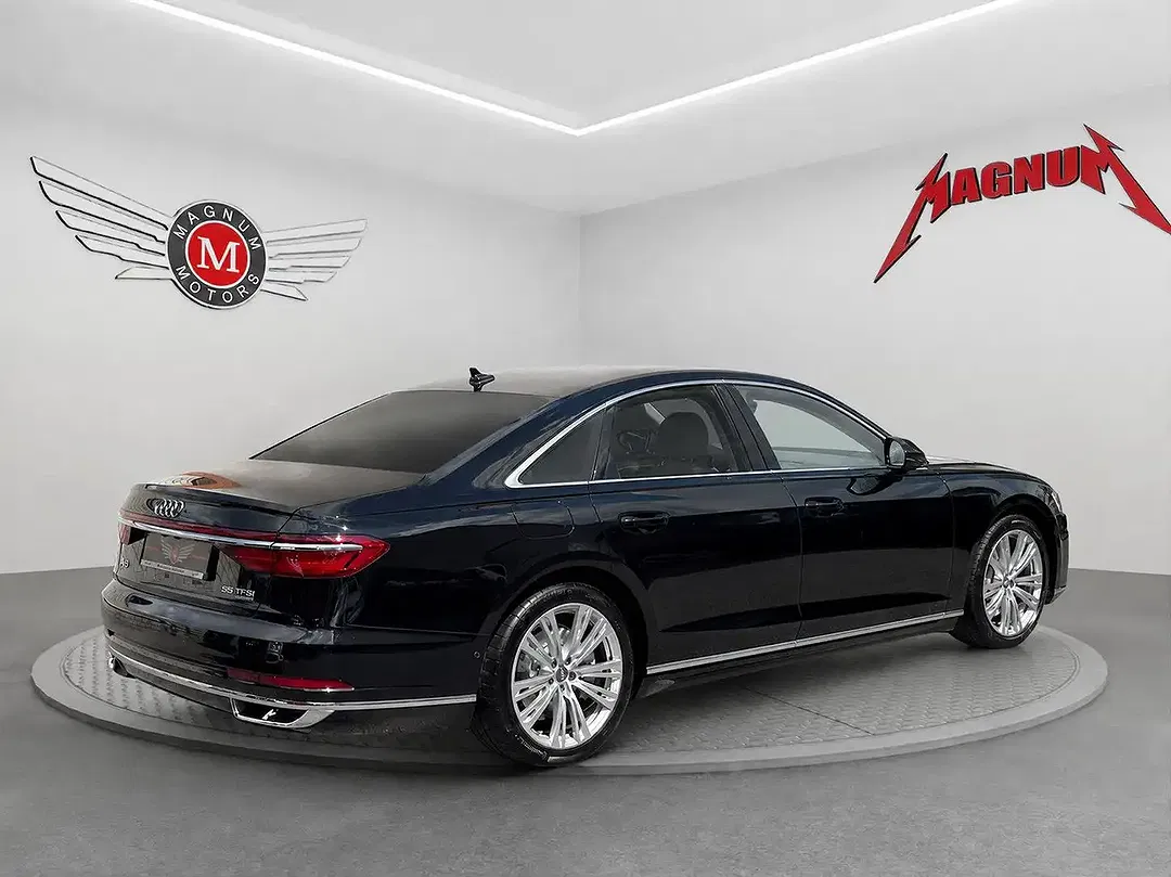 Audi A8 - Thumbnail 5