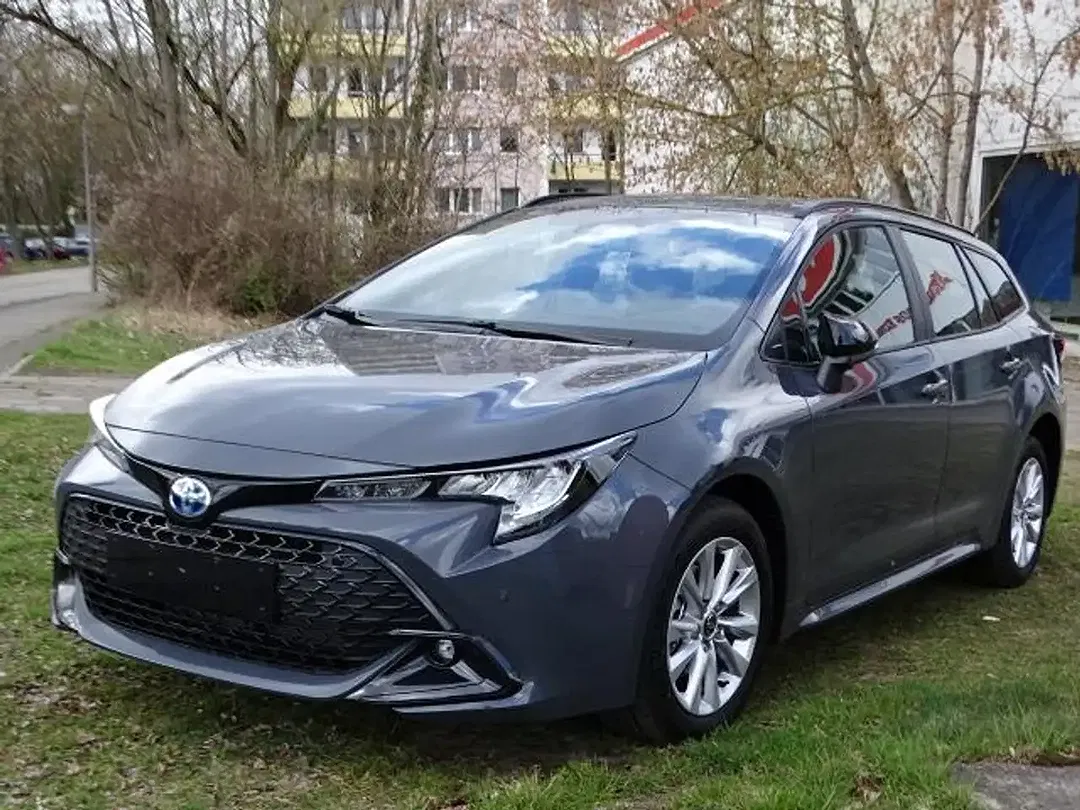 Toyota Corolla - Thumbnail 6