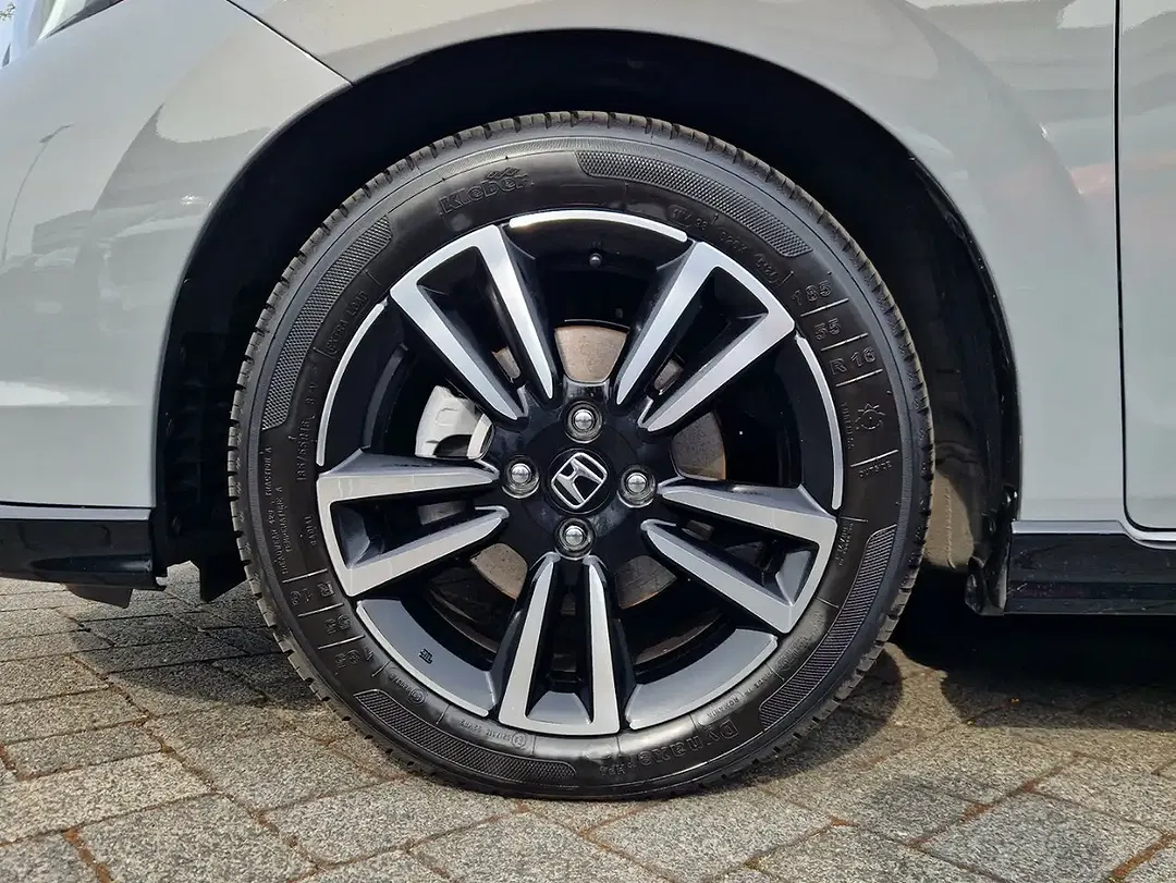 Honda Jazz - Thumbnail 3