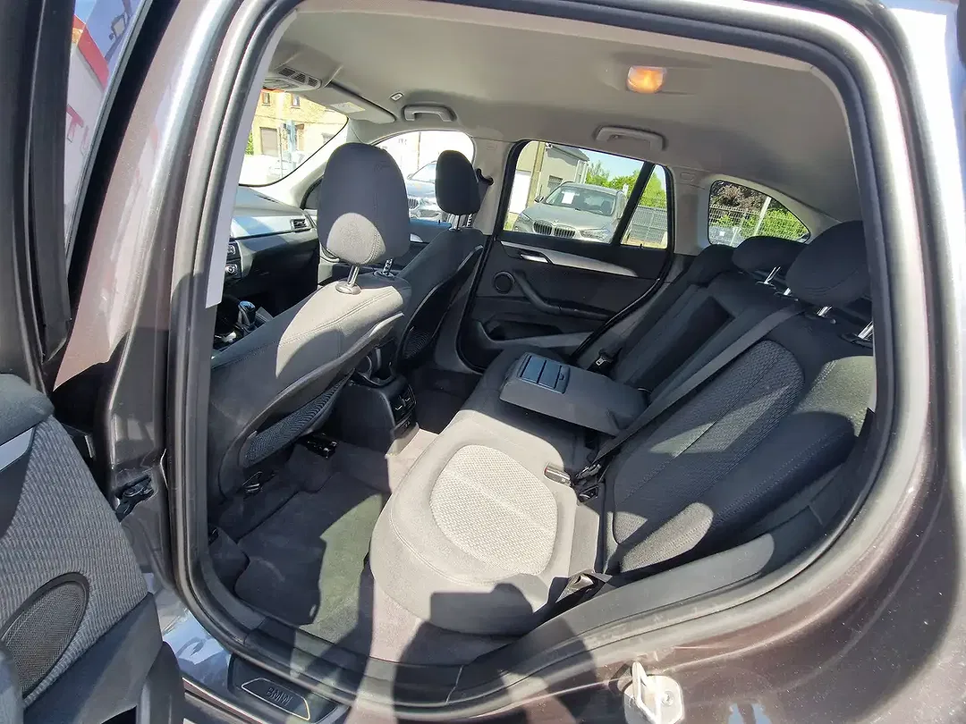 BMW X1 - Thumbnail 6