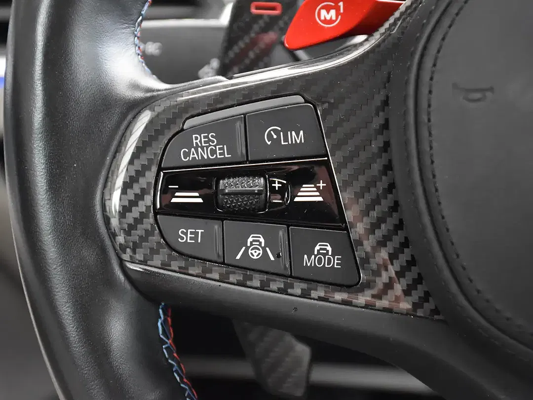 BMW M4 - Thumbnail 28