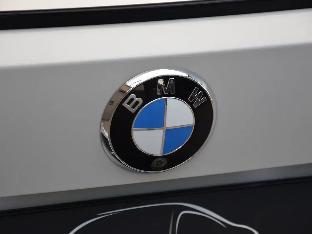 BMW M4 - Thumbnail 31