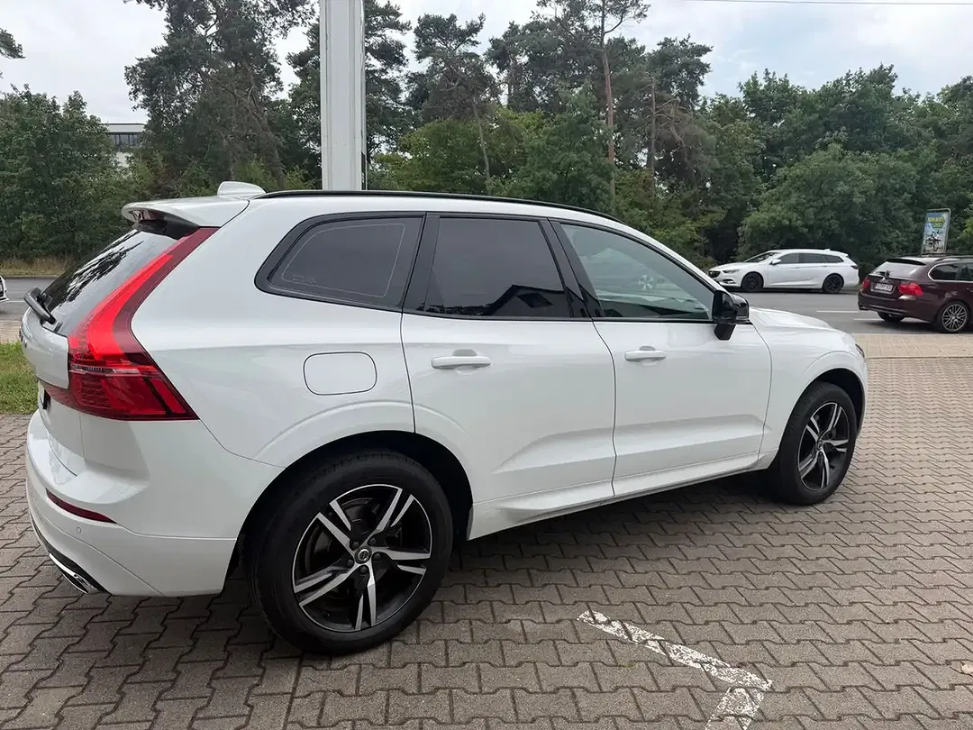 Volvo XC60 - Thumbnail 11