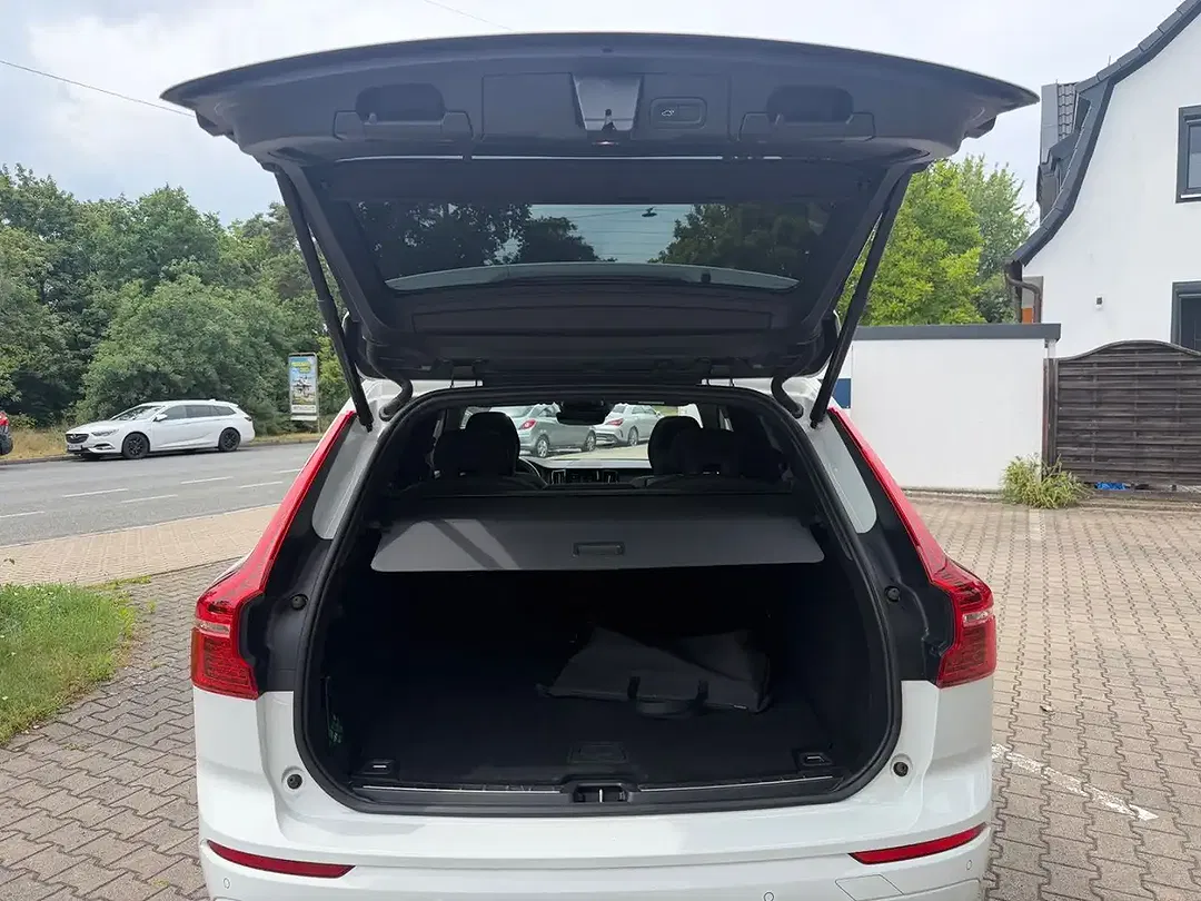 Volvo XC60 - Thumbnail 13