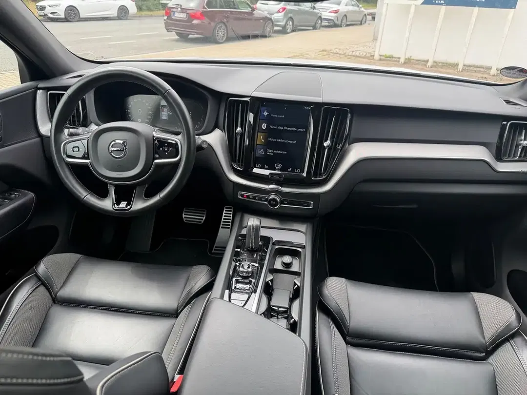 Volvo XC60 - Thumbnail 8