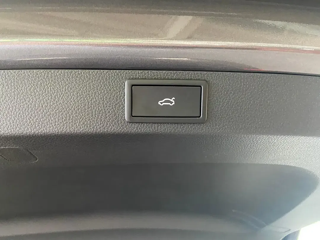 Skoda Karoq - Thumbnail 9