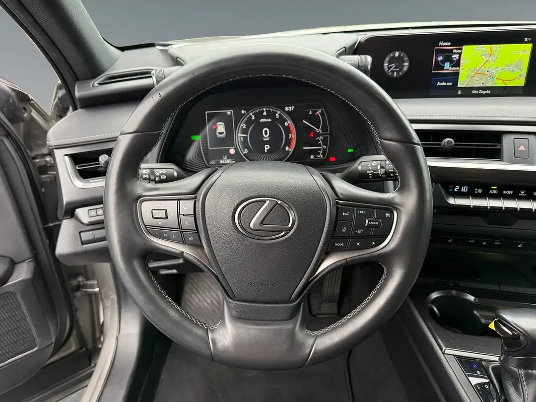 Lexus UX 250h - Thumbnail 13