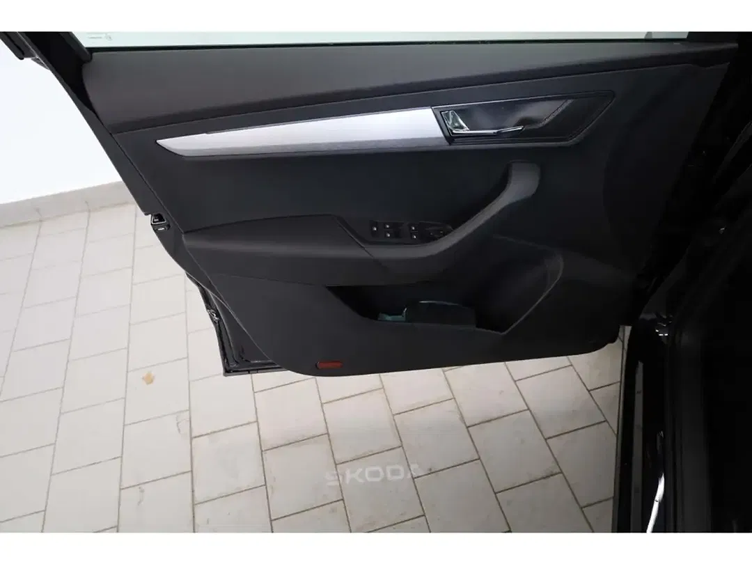 Skoda Karoq - Thumbnail 13