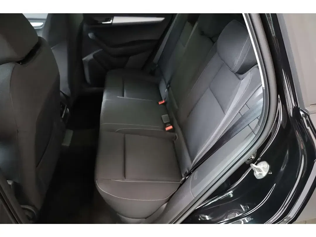 Skoda Karoq - Thumbnail 14
