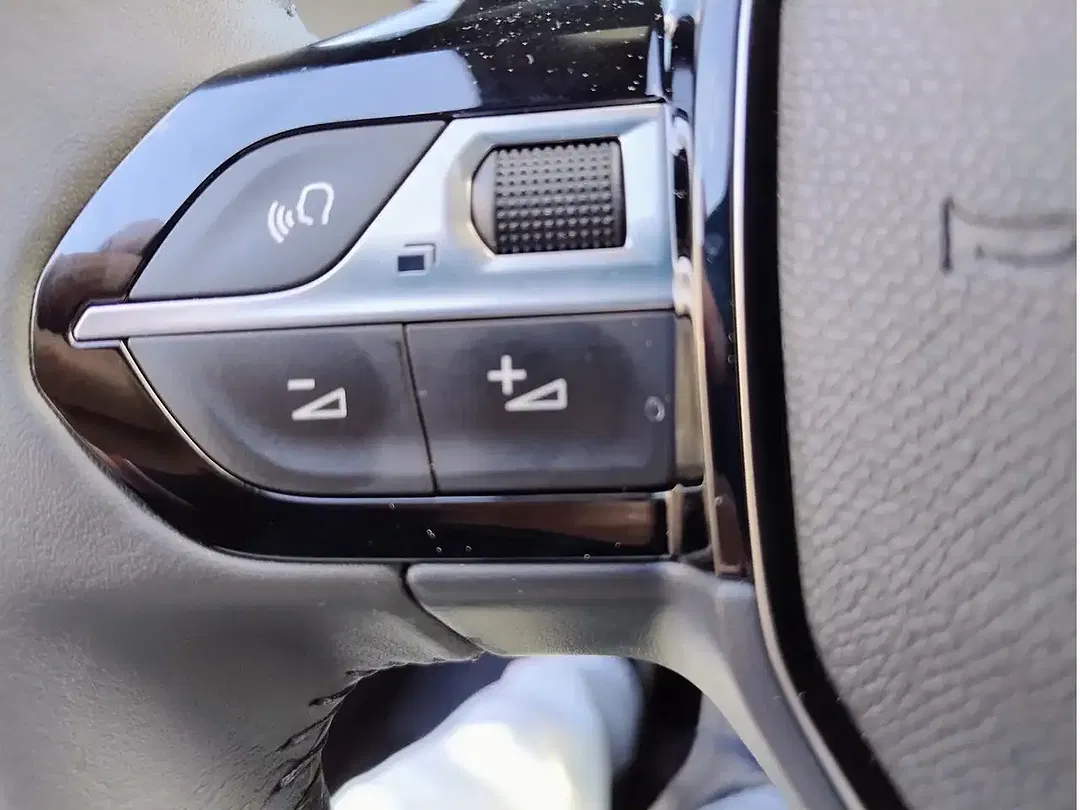 Peugeot 2008 - Thumbnail 12