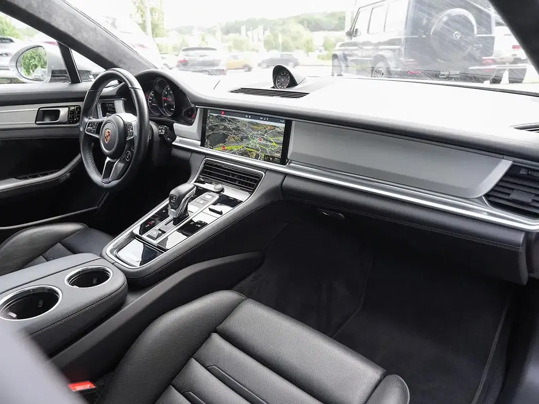 Porsche Panamera - Thumbnail 15