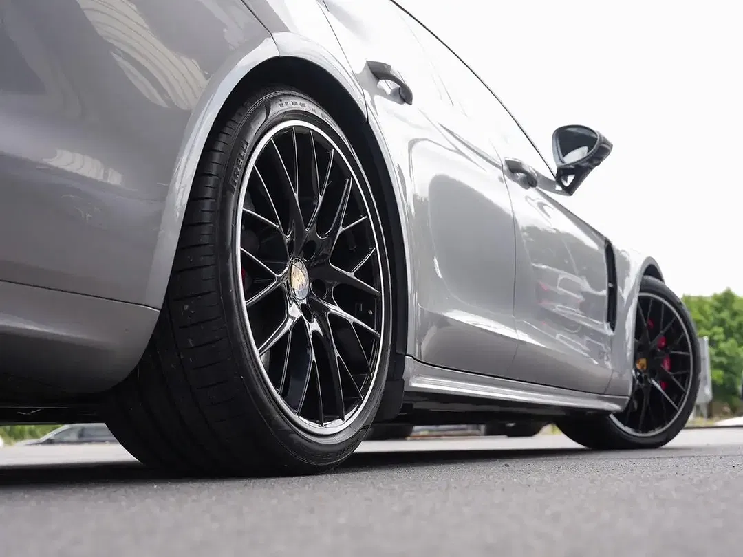 Porsche Panamera - Thumbnail 5