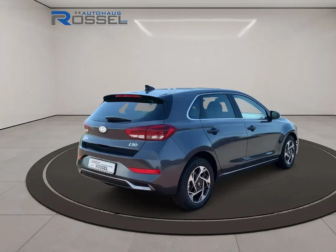 Hyundai i30 - Thumbnail 3