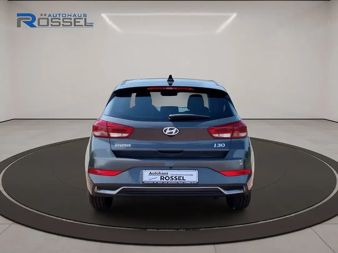 Hyundai i30 - Thumbnail 4