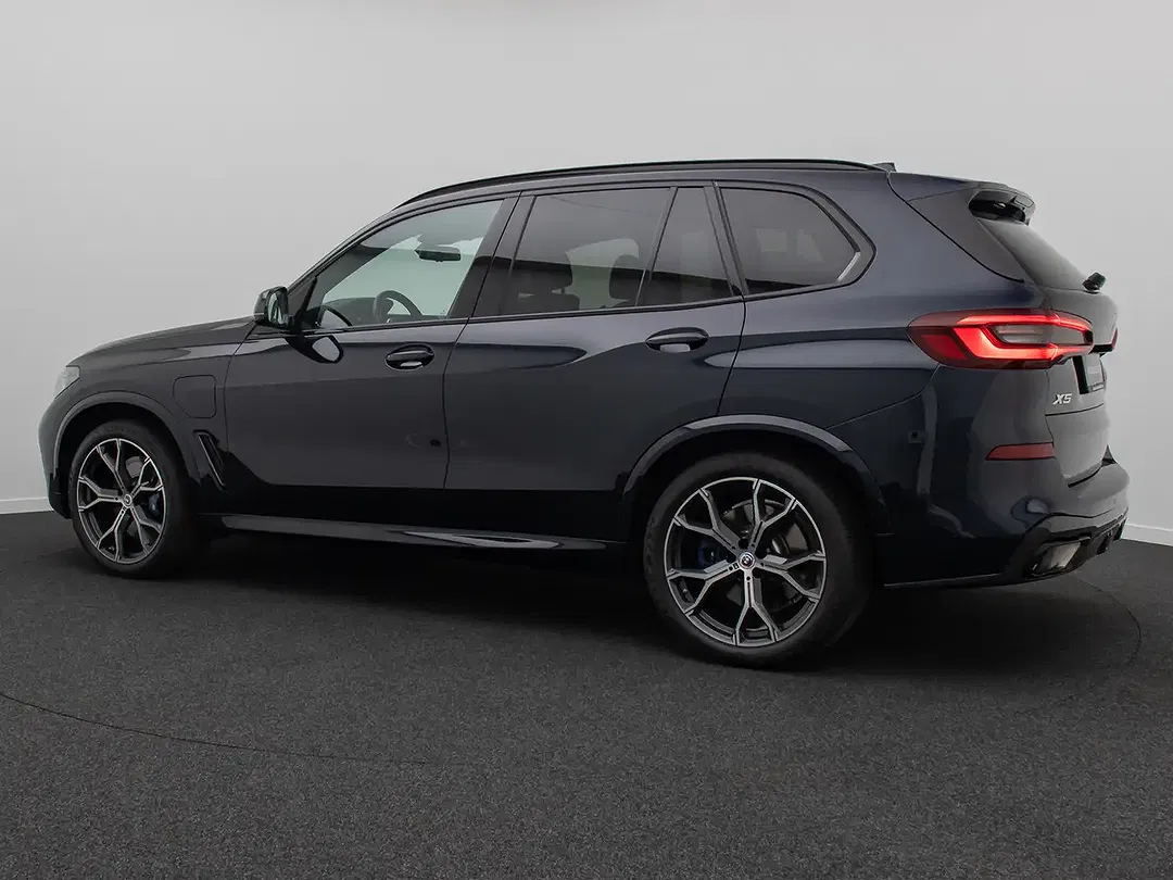 BMW X5 - Thumbnail 10