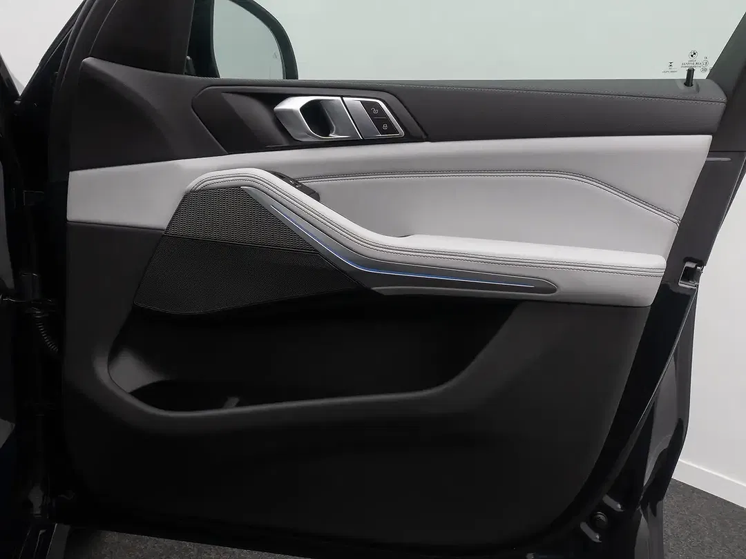 BMW X5 - Thumbnail 28