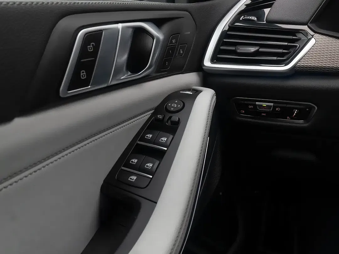 BMW X5 - Thumbnail 31
