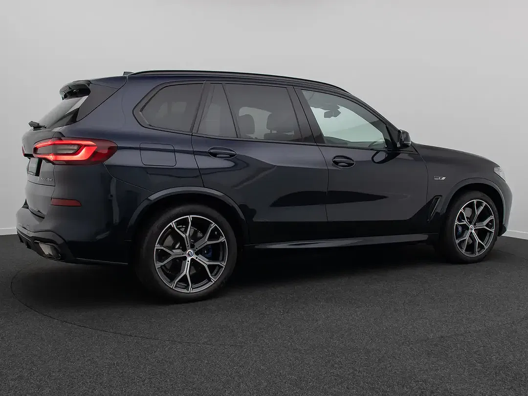 BMW X5 - Thumbnail 6