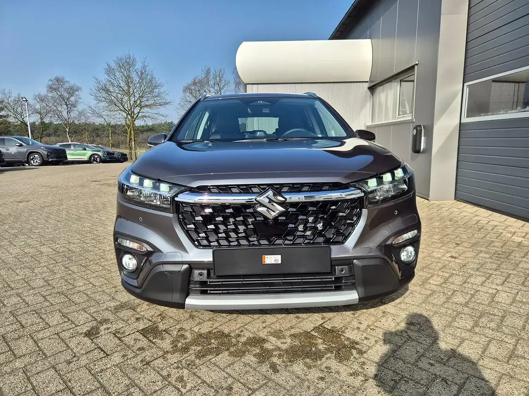 Suzuki S-Cross - Thumbnail 8