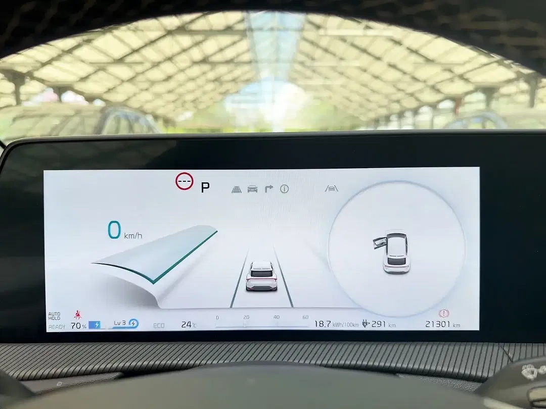 Kia EV6 - Thumbnail 7