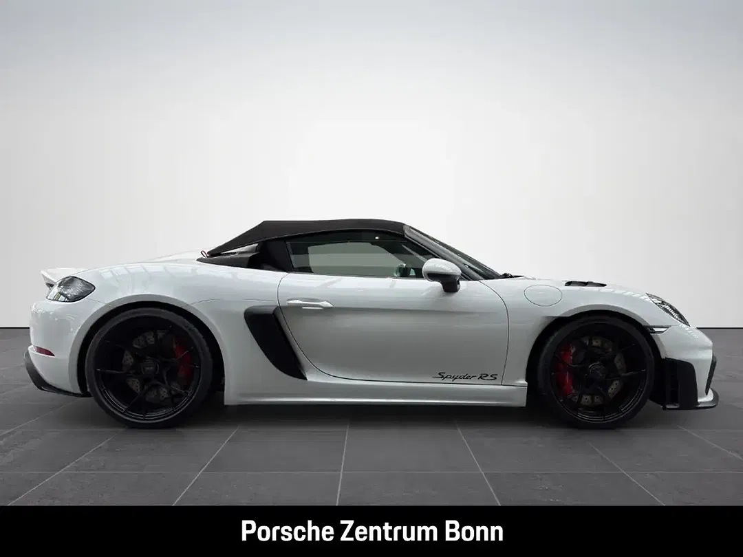 Porsche 718 Spyder - Thumbnail 4