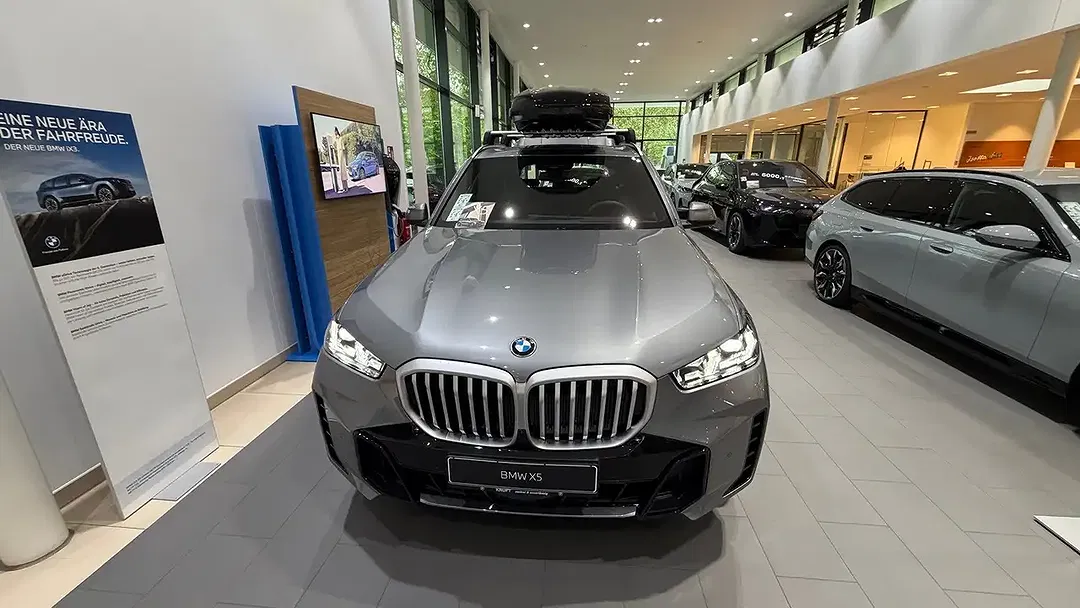 BMW X5 - Thumbnail 3