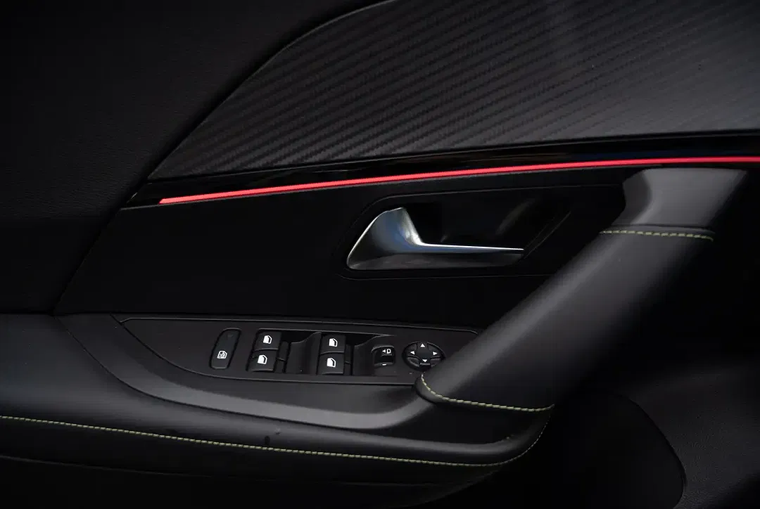 Peugeot 2008 - Thumbnail 12