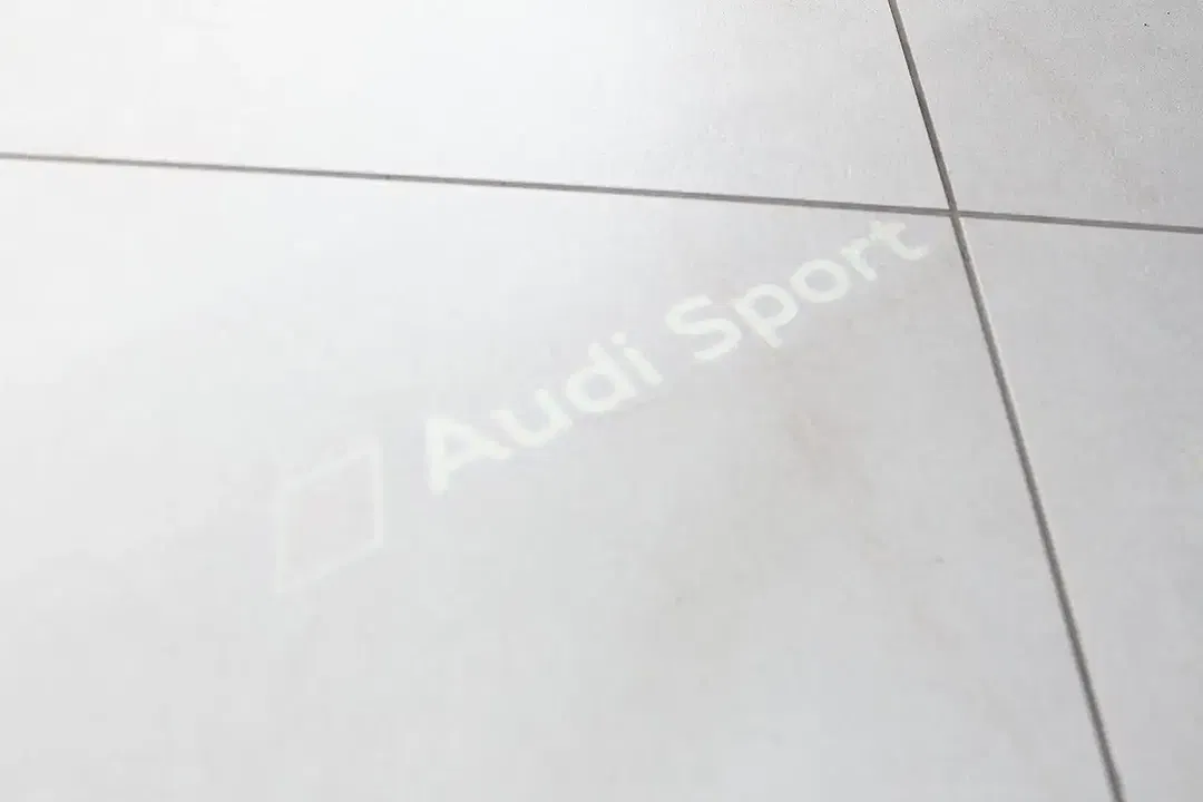 Audi RS Q8 - Thumbnail 11