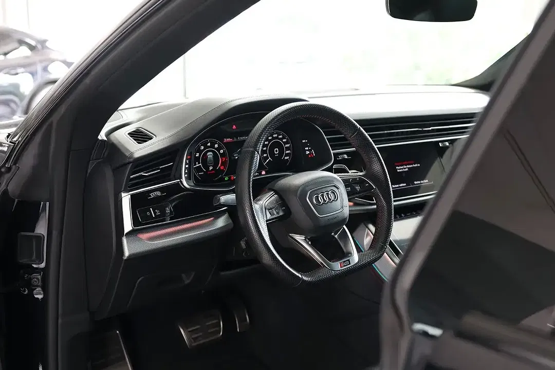 Audi RS Q8 - Thumbnail 14