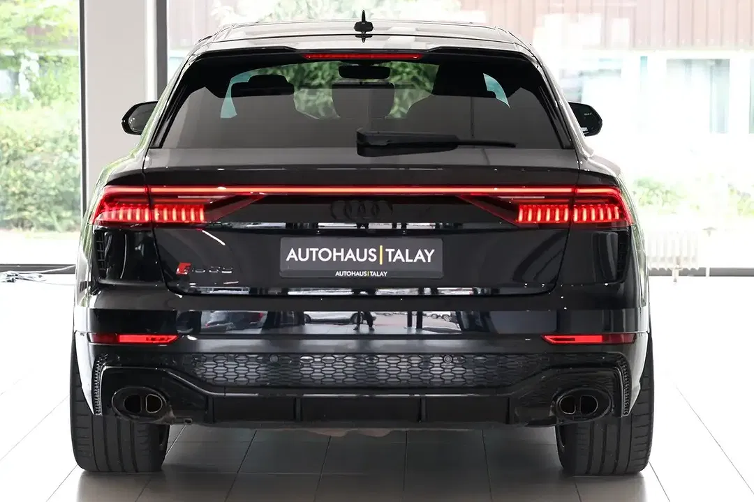 Audi RS Q8 - Thumbnail 4