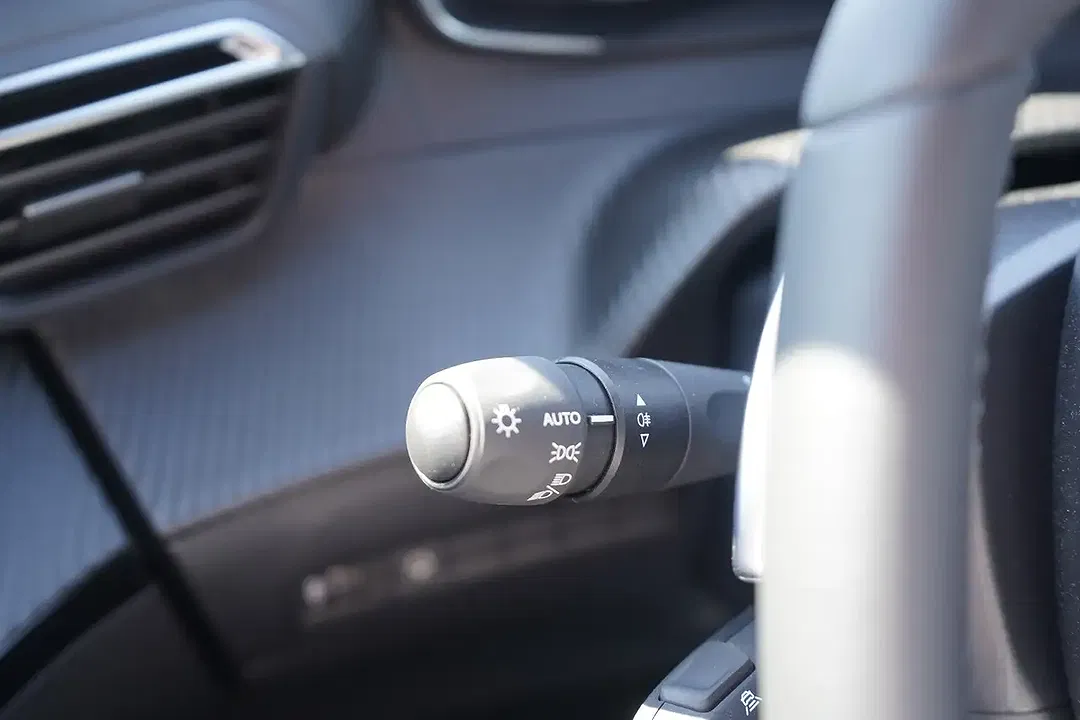 Peugeot 2008 - Thumbnail 10