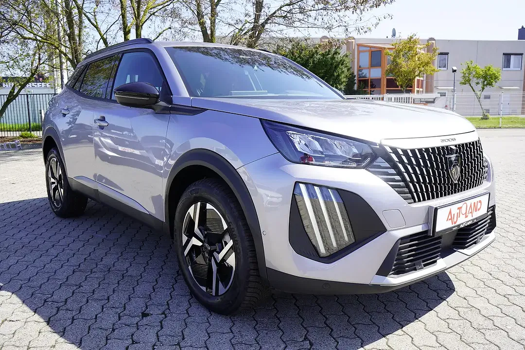 Peugeot 2008 - Thumbnail 3