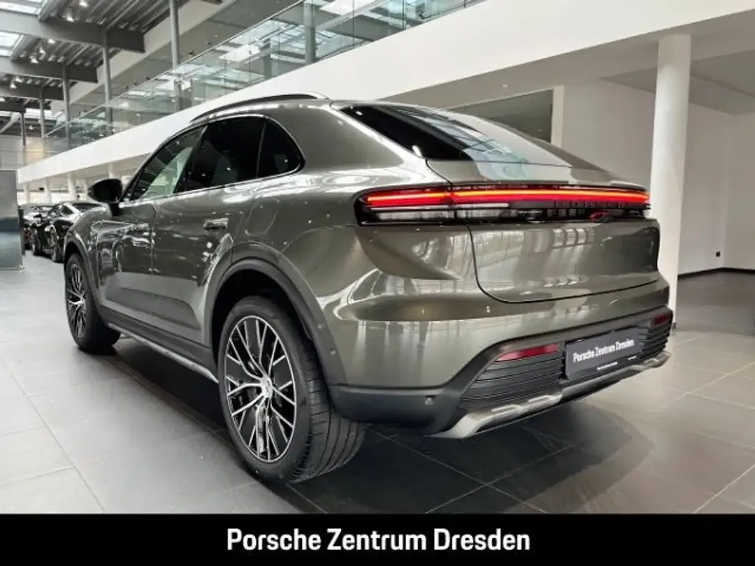 Porsche Macan - Thumbnail 3
