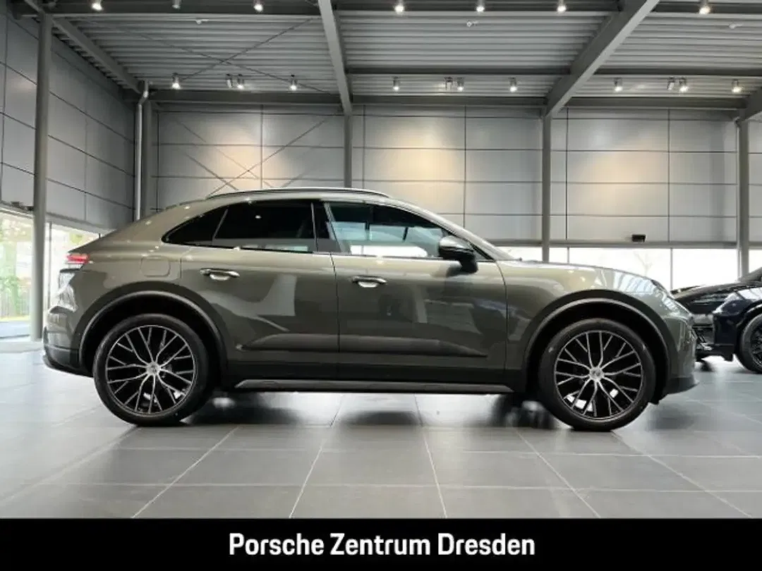 Porsche Macan - Thumbnail 7