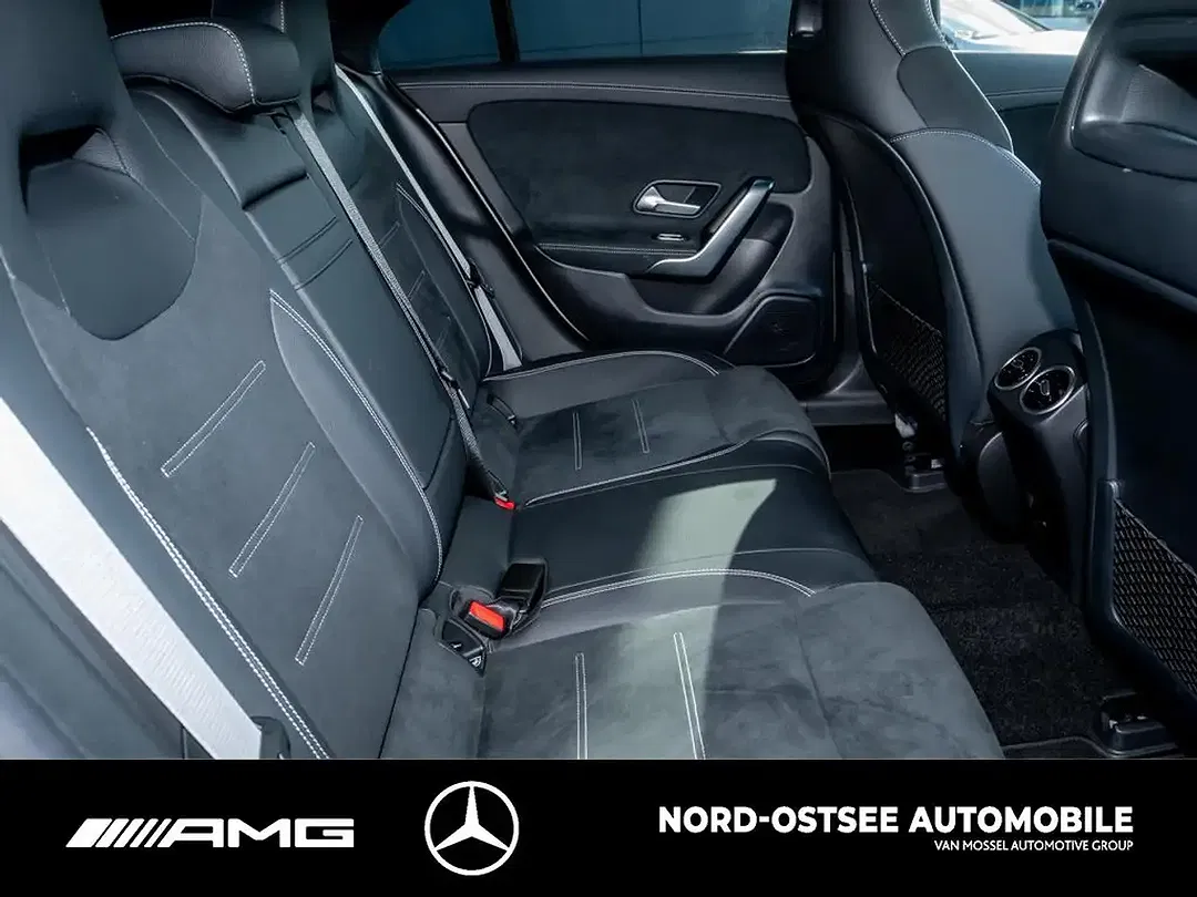 Mercedes-Benz CLA 200 - Thumbnail 11
