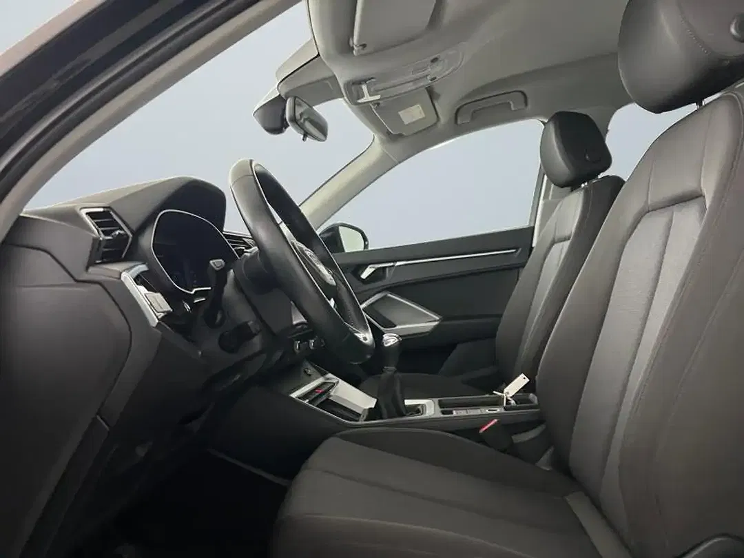 Audi Q3 - Thumbnail 10