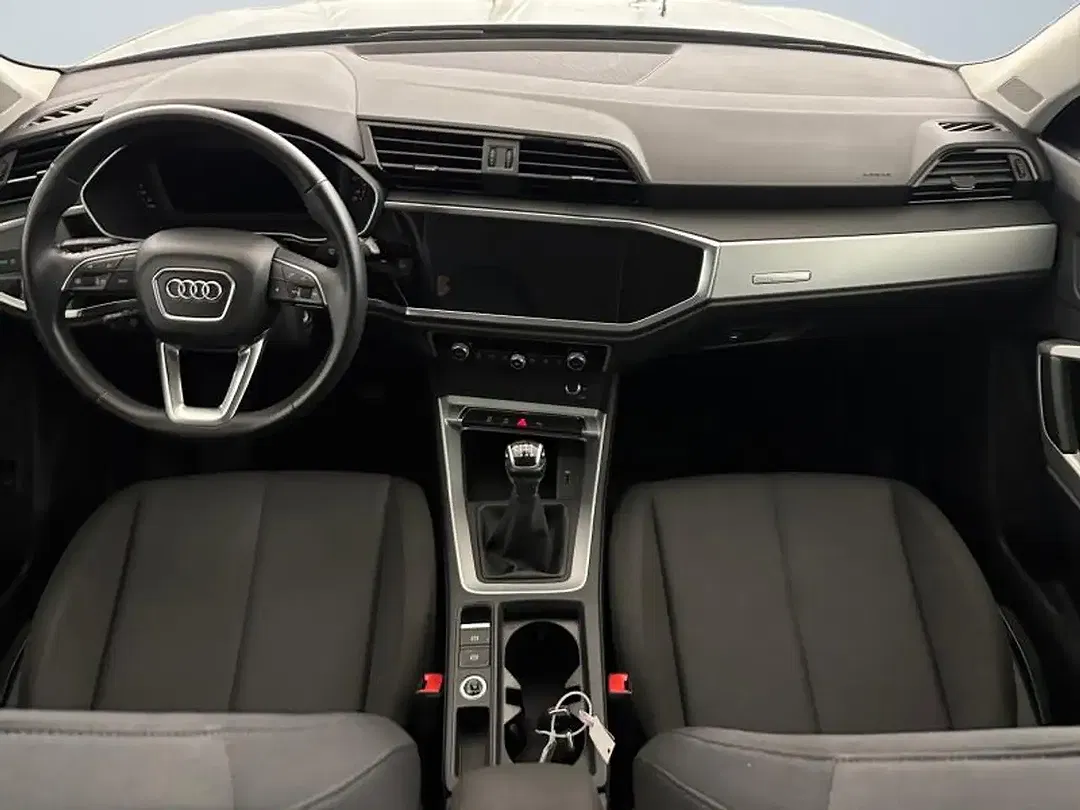 Audi Q3 - Thumbnail 12