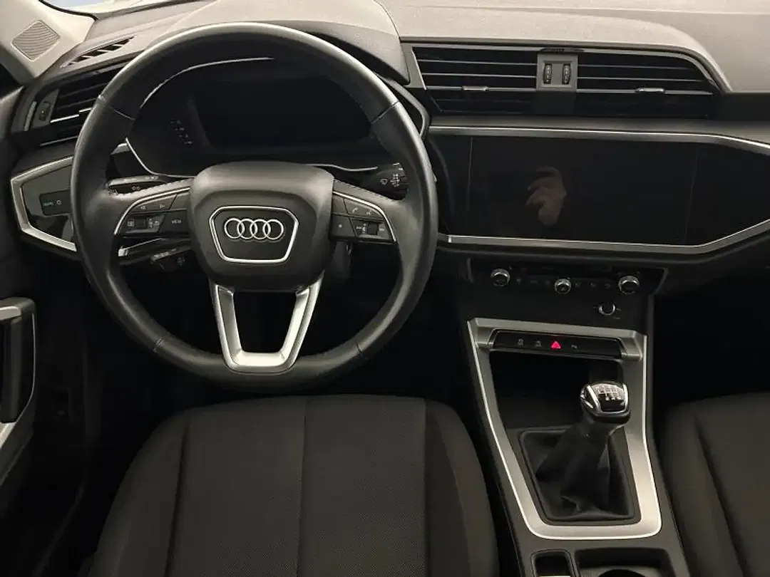 Audi Q3 - Thumbnail 13