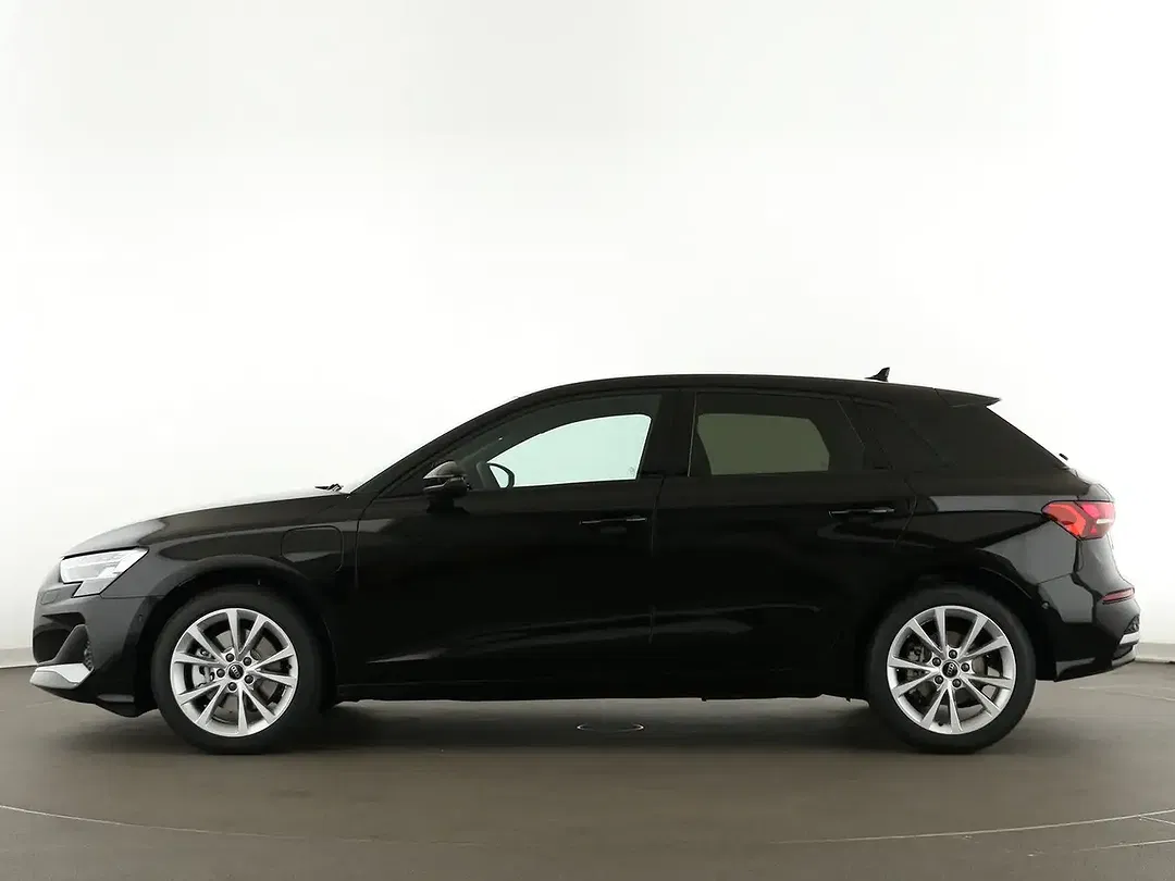 Audi A3 - Thumbnail 4