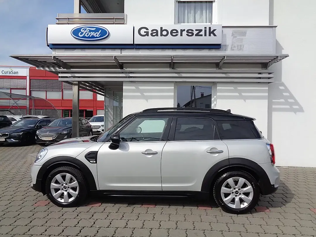 MINI Cooper Countryman - Thumbnail 2
