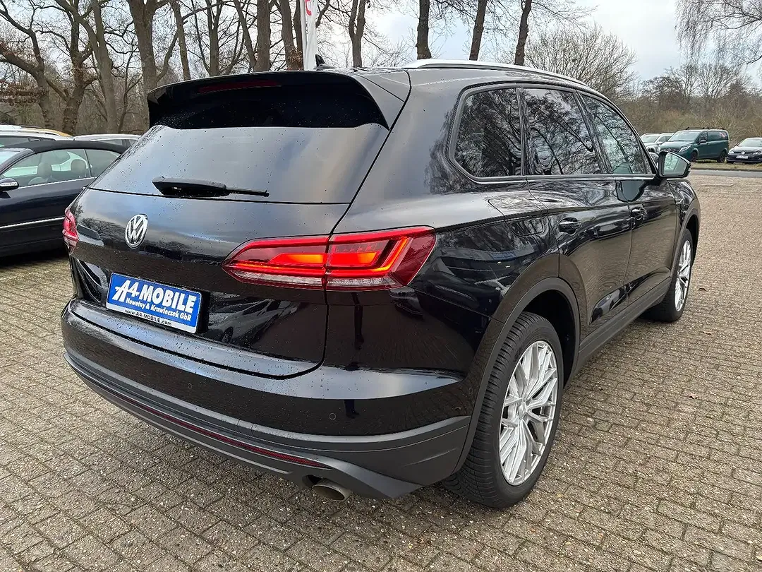 Volkswagen Touareg - Thumbnail 7