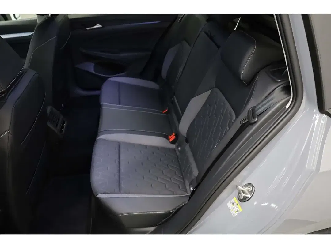 Volkswagen Golf Variant - Thumbnail 14