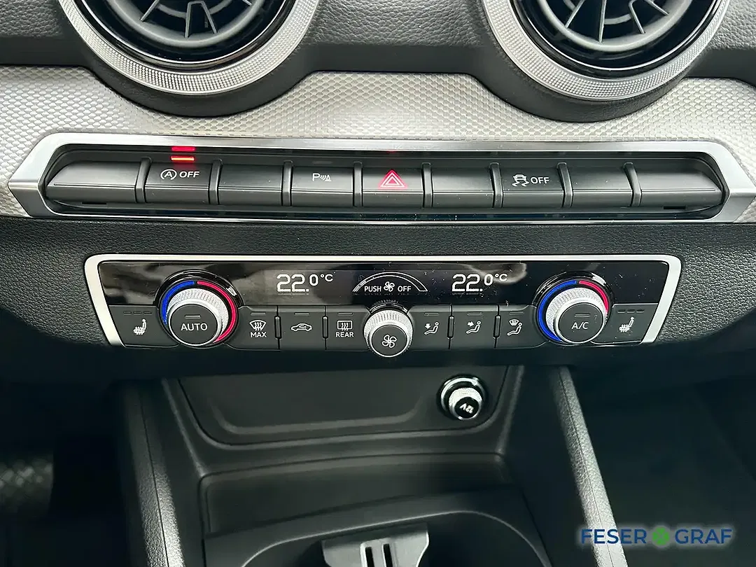 Audi Q2 - Thumbnail 12