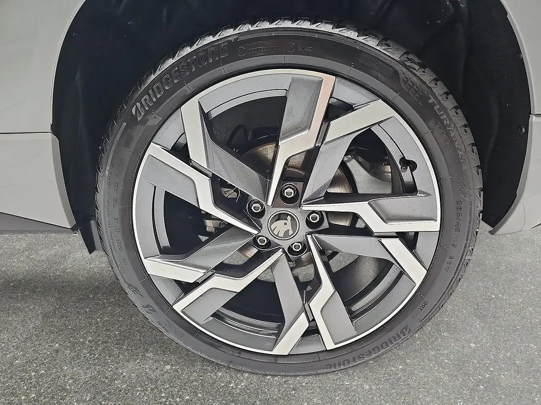 Skoda Karoq - Thumbnail 6