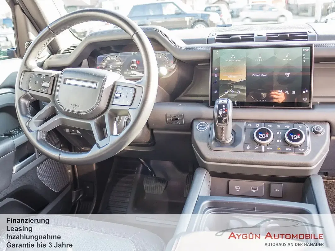 Land Rover Defender - Thumbnail 15